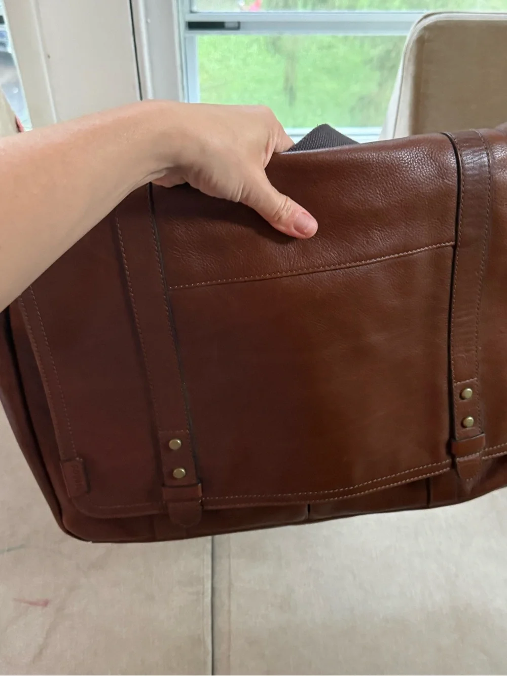 Fossil Travis Leather Messenger Bag in brown leather.